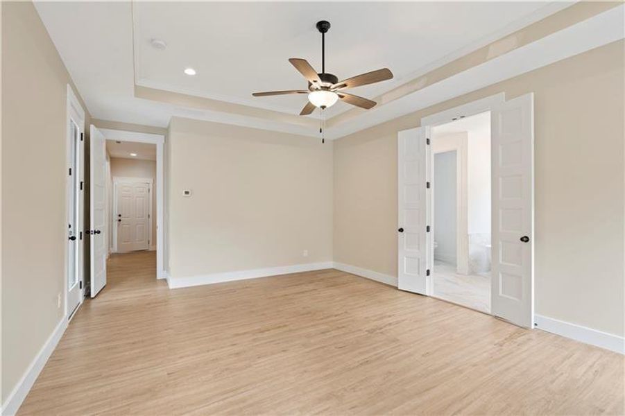 Spacious, unfurnished interior of a new home in , Temple (Image 23).