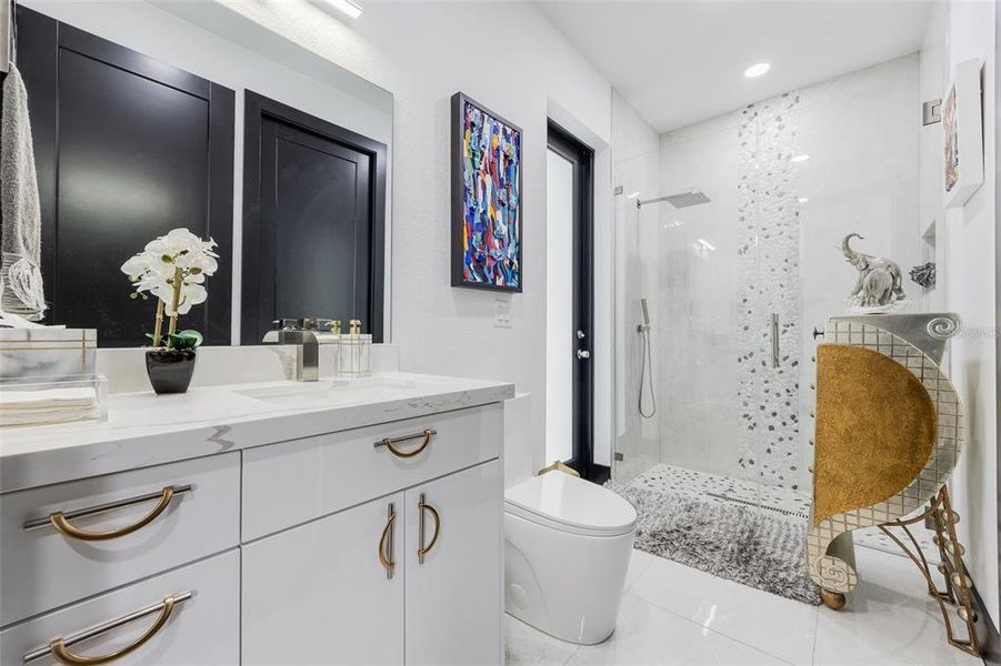 Furnished interior view inside a new home in , Cape Coral (Image 18).