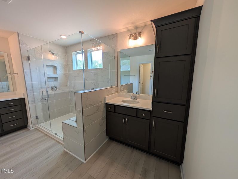 PXL_20250406_194223238