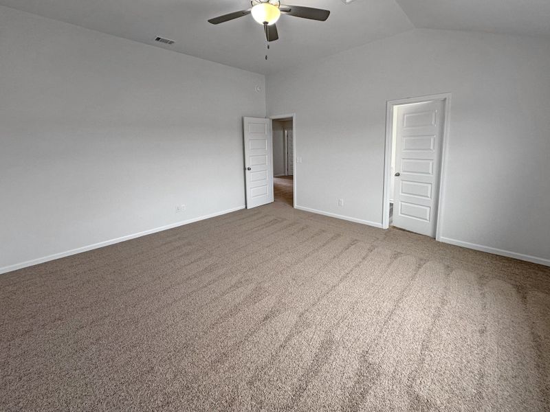 Spacious, unfurnished interior of a new home in Doctor's Creek, Ludowici (Image 25). Spacious, unfurnished interior of a new home in Doctor's Creek, Ludowici (Image 25).