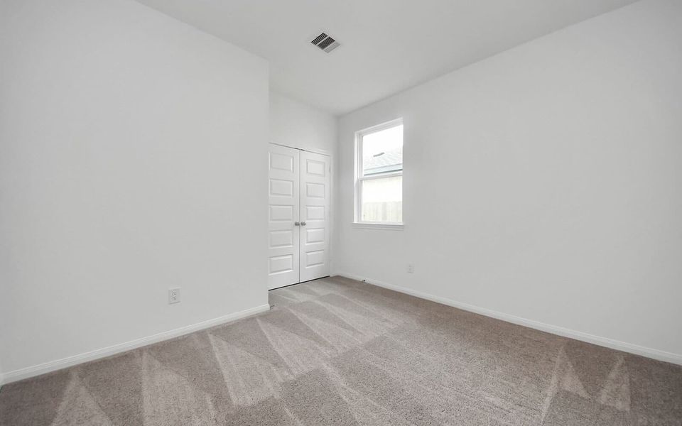 Spacious, unfurnished interior of a new home in Elyson, Katy (Image 6).