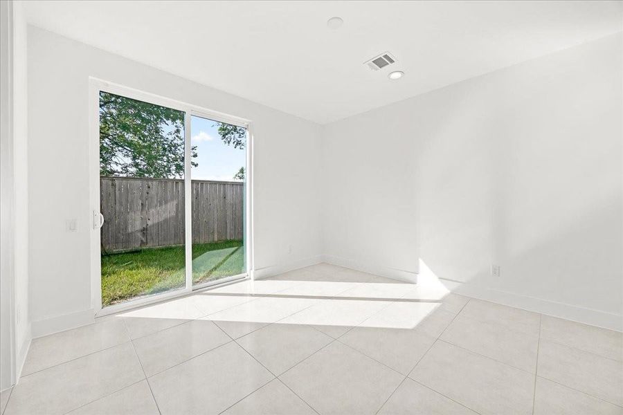 Spacious, unfurnished interior of a new home in Middle Street Lofts on the Bayou, Houston (Image 24). Spacious, unfurnished interior of a new home in Middle Street Lofts on the Bayou, Houston (Image 24).