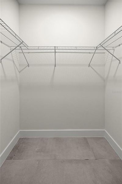 Spacious, unfurnished interior of a new home in , Dunnellon (Image 23).