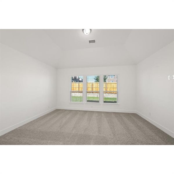 Spacious, unfurnished interior of a new home in The Villages at Charleston, Glenn Heights (Image 15).