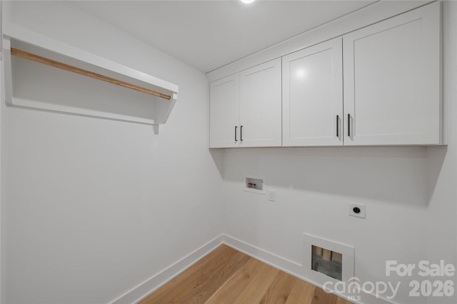 Spacious, unfurnished interior of a new home in , Charlotte (Image 28).