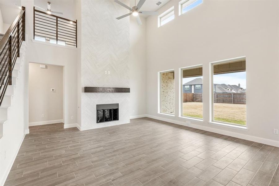 Spacious, unfurnished interior of a new home in Sunrise at Garden Valley, Waxahachie (Image 23).