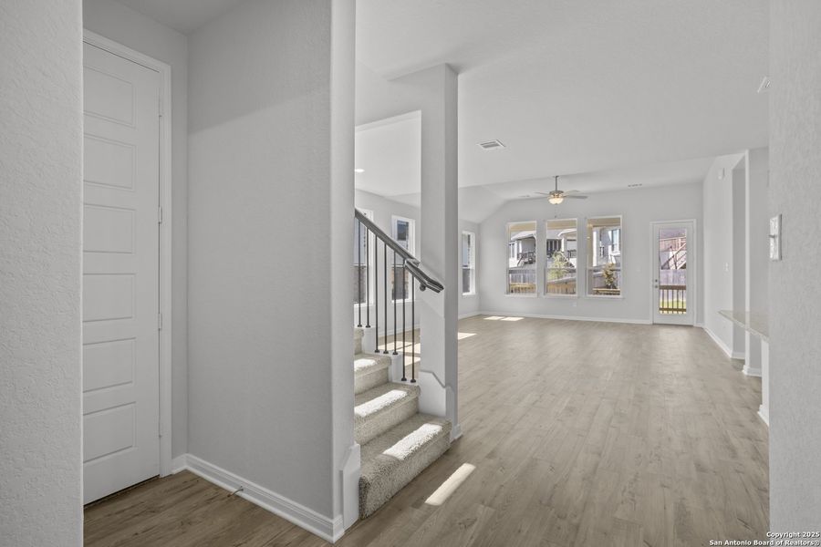 Spacious, unfurnished interior of a new home in Ladera, San Antonio (Image 22). Spacious, unfurnished interior of a new home in Ladera, San Antonio (Image 22).