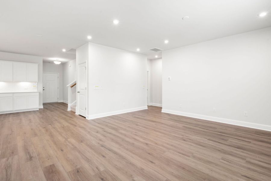 Spacious, unfurnished interior of a new home in Waterways, Richmond Hill (Image 16). Spacious, unfurnished interior of a new home in Waterways, Richmond Hill (Image 16).