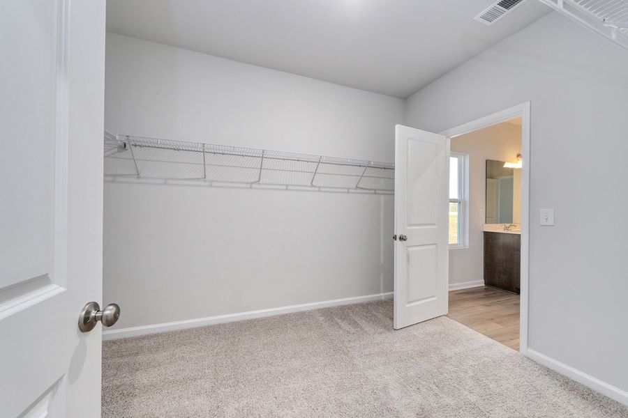 Spacious, unfurnished interior of a new home in Hainer Place, Conway (Image 21).