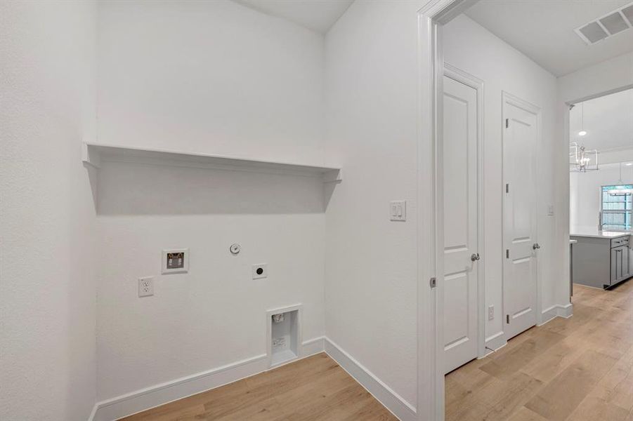 Spacious, unfurnished interior of a new home in Sterling Greene, Arlington (Image 21). Spacious, unfurnished interior of a new home in Sterling Greene, Arlington (Image 21).