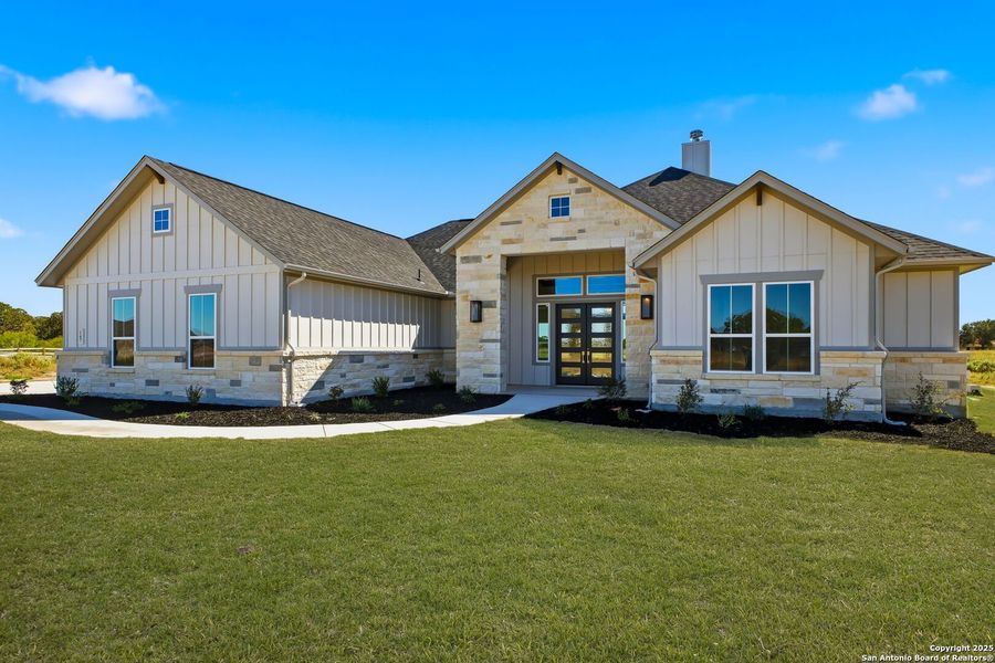 Exterior details and patio area of a home in Pradera Ridge, Floresville (Image 20).