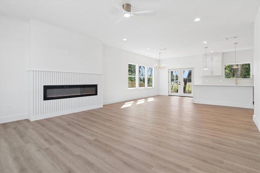 Spacious, unfurnished interior of a new home in , Glenn Heights (Image 16).