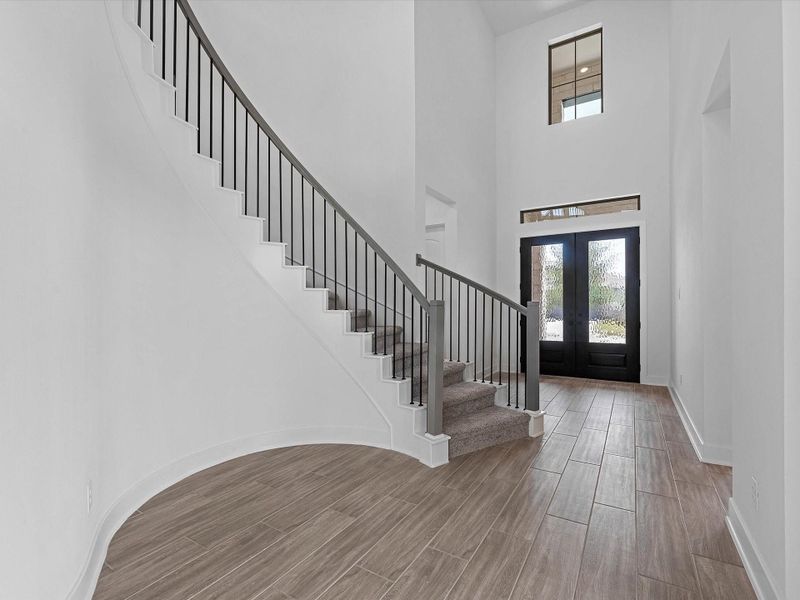 Spacious, unfurnished interior of a new home in Meridiana - 60', Manvel (Image 12). Spacious, unfurnished interior of a new home in Meridiana - 60', Manvel (Image 12).