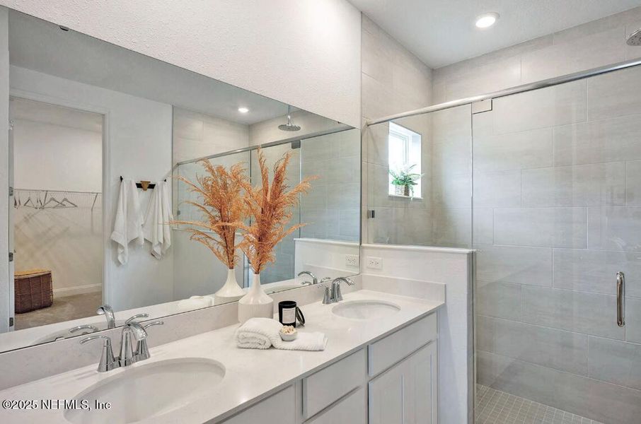 Furnished interior view inside a new home in Edenbrooke at Hyland Trail | 55+: Edenbrooke at Hyland Trail 60s, Green Cove Springs (Image 4).