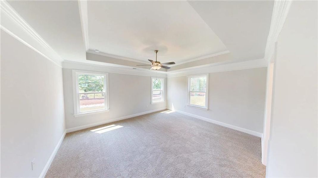 Spacious, unfurnished interior of a new home in Mirror Lake at South Harbour, Villa Rica (Image 33).