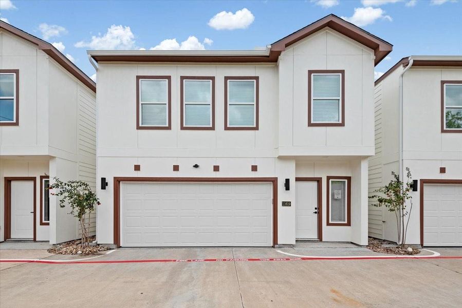 Welcome to 11619 Waldemar Dr Welcome to 11619 Waldemar Dr