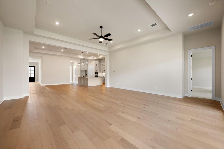 Spacious, unfurnished interior of a new home in La Cima, San Marcos (Image 12).
