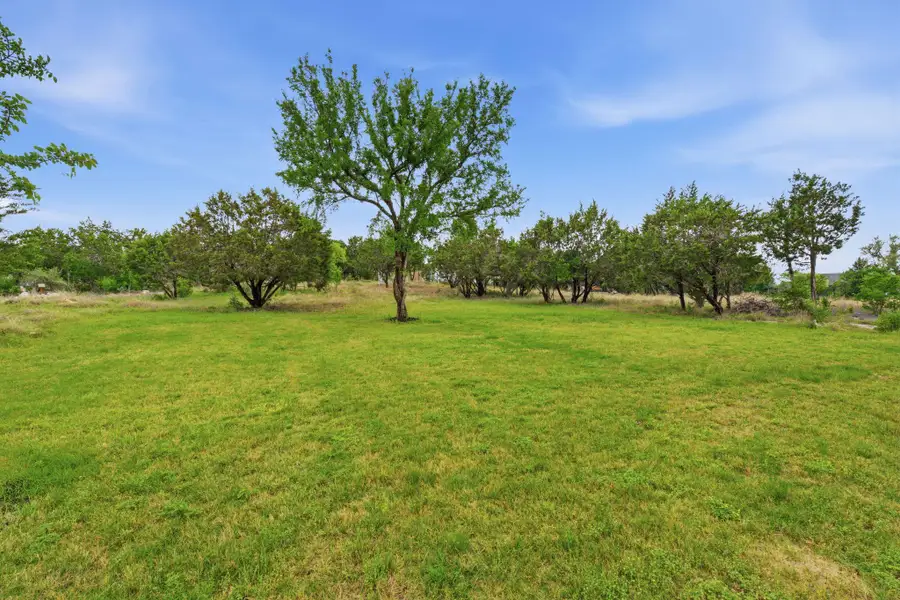 Natural landscape and outdoor views near in Spicewood (Image 30). Natural landscape and outdoor views near in Spicewood (Image 30).
