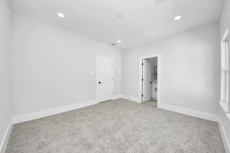 Spacious, unfurnished interior of a new home in Skyline Homes at Cavalcade, Houston (Image 43). Spacious, unfurnished interior of a new home in Skyline Homes at Cavalcade, Houston (Image 43).