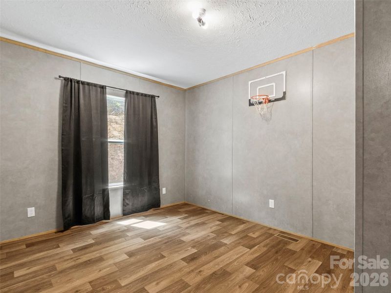 Guest Bedroom 1