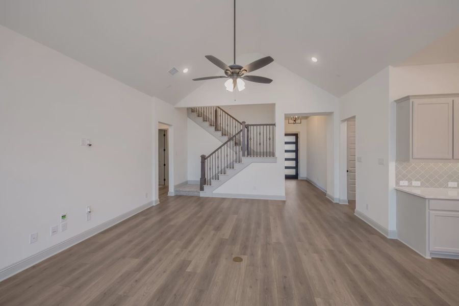 Representative unfurnished interior of a home built from the Everton by Chesmar Homes in Canyon Falls, Argyle (Image 8).