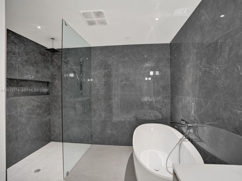 Furnished interior view inside a new home in , Pompano Beach (Image 12).