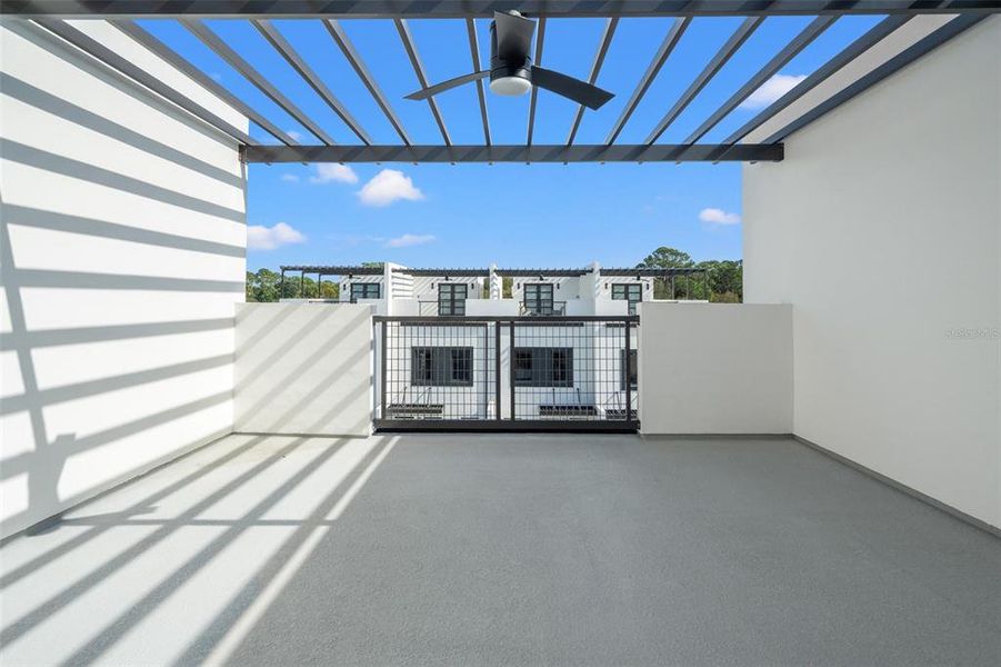 Exterior details and patio area of a home in , Pinellas Park (Image 25).