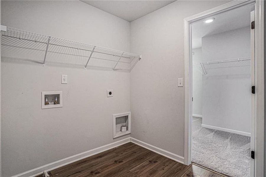 Spacious, unfurnished interior of a new home in , Hampton (Image 26).