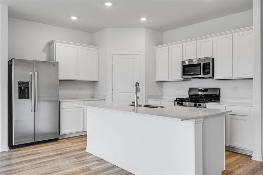 Furnished interior view inside a new home in River Ridge, Crandall (Image 11). Furnished interior view inside a new home in River Ridge, Crandall (Image 11).