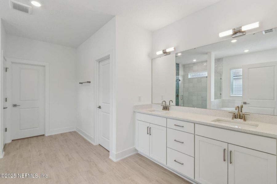 Furnished interior view inside a new home in Pirates Bluff, Yulee (Image 10).