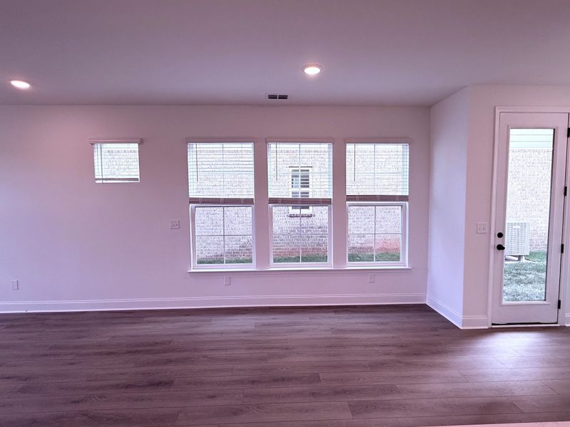 Spacious, unfurnished interior of a new home in Promenade at Clari Park, Murfreesboro (Image 12).