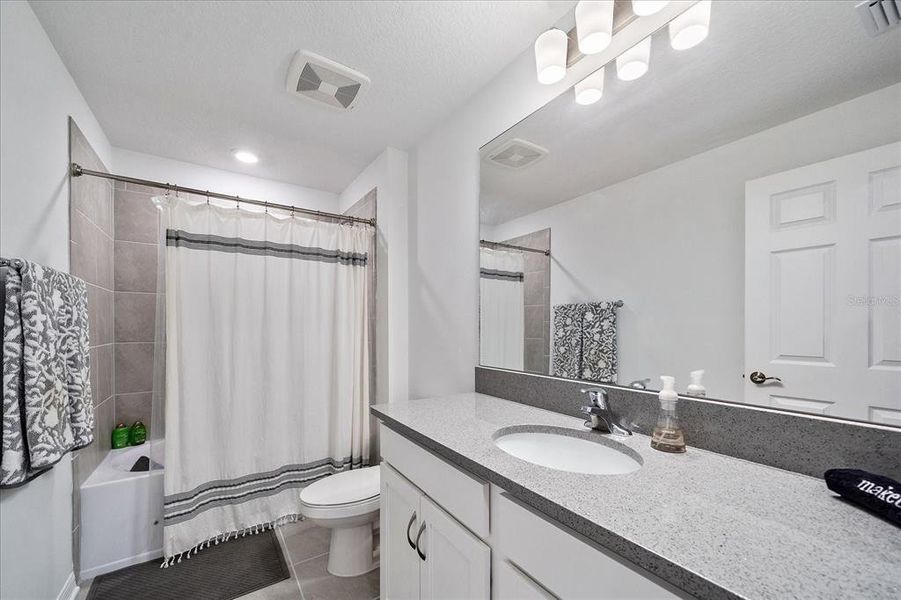 Furnished interior view inside a new home in , Sarasota (Image 12).
