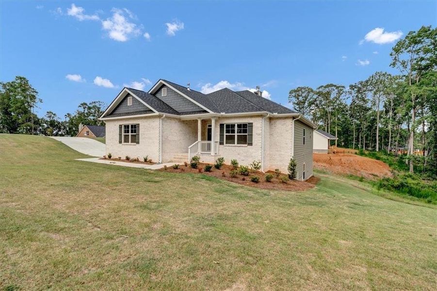 Exterior details and patio area of a home in Tuscany Hills, Douglasville (Image 3). Exterior details and patio area of a home in Tuscany Hills, Douglasville (Image 3).