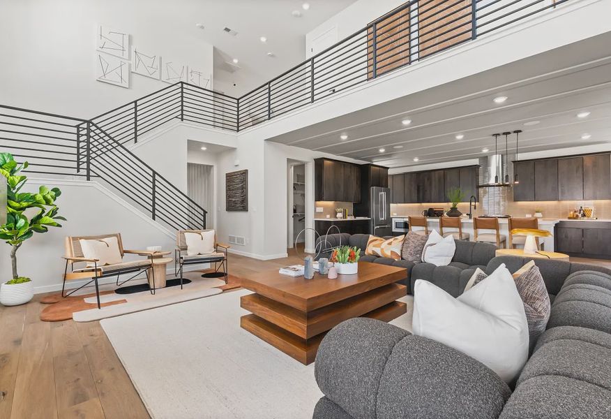 Cameron Model Great Room + Kitchen - 8 of 20