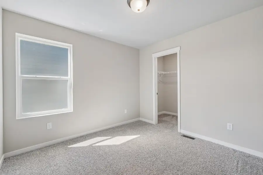 Spacious, unfurnished interior of a new home in Aspen Ranch, Fountain (Image 44).