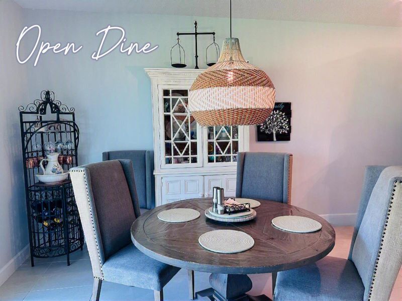 Open Dining Area Open Dining Area
