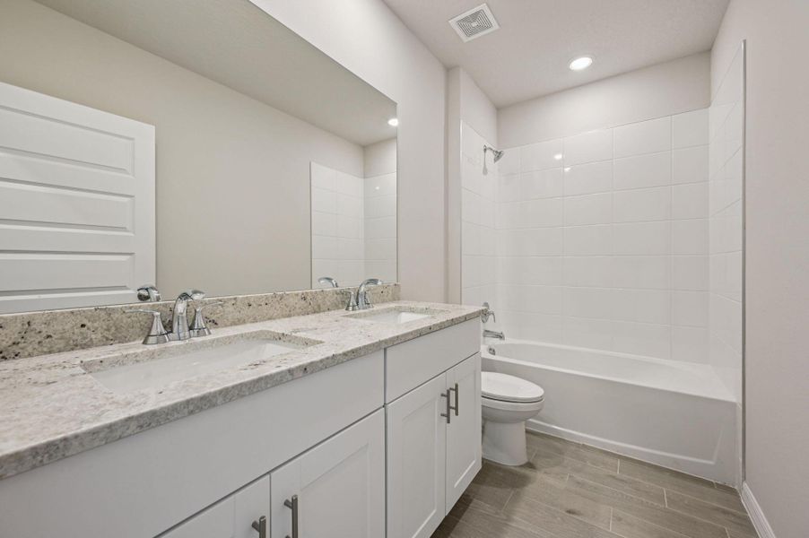 Spacious, unfurnished interior of a new home in Hampton Park - Classic Series, Vero Beach (Image 14).