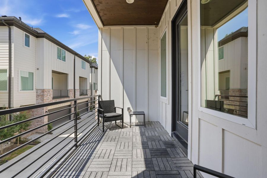 Exterior details and patio area of a home in , Houston (Image 4).