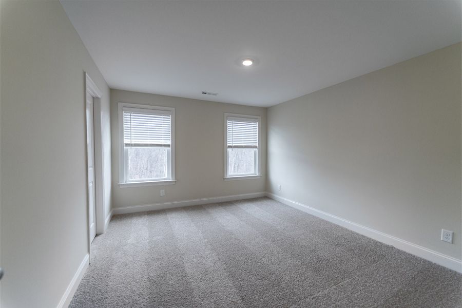 Spacious, unfurnished interior of a new home in The Retreat at Norman Farm, Hendersonville (Image 59). Spacious, unfurnished interior of a new home in The Retreat at Norman Farm, Hendersonville (Image 59).
