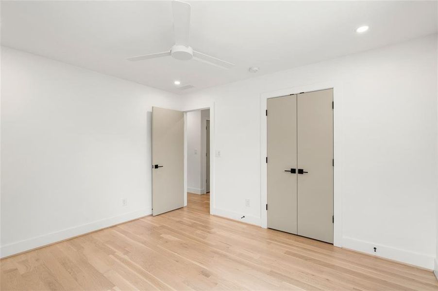 Spacious, unfurnished interior of a new home in , Atlanta (Image 24).