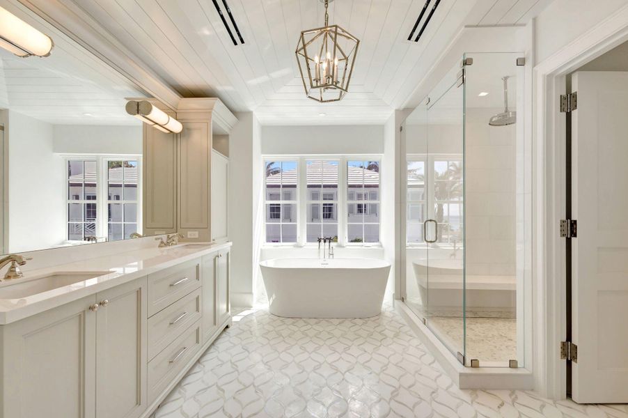 Guest House VIP Suite Bath