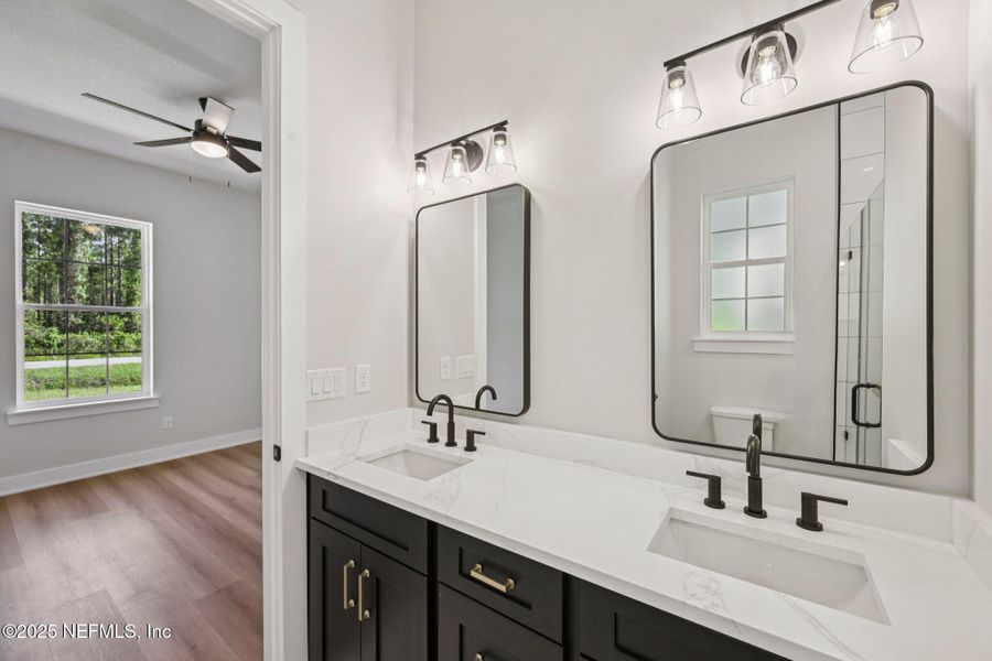Furnished interior view inside a new home in , Palatka (Image 6).