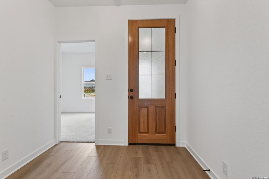 Spacious, unfurnished interior of a new home in Saddlebrook Ranch, Schertz (Image 23).