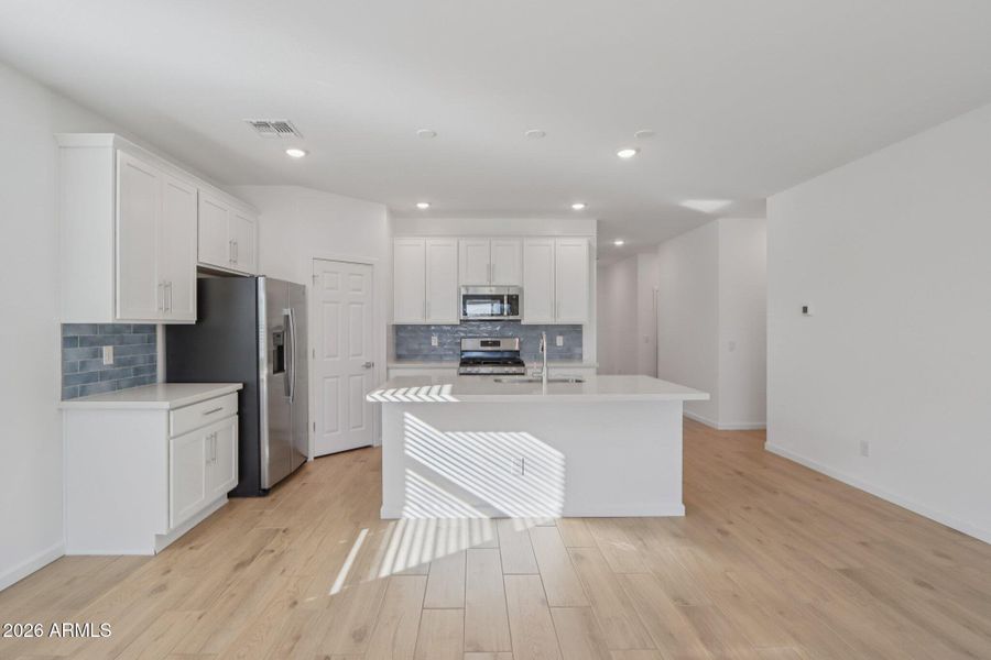 12-web-or-mls-N Orris Dr-S1501-012