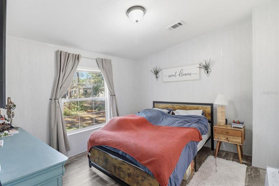 Furnished interior view inside a new home in , Dunnellon (Image 14).