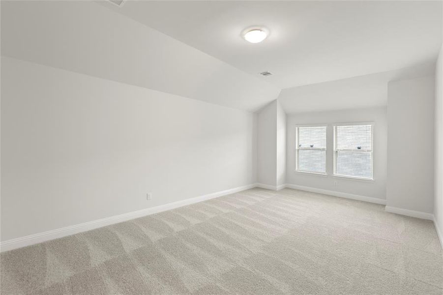 Spacious, unfurnished interior of a new home in Mercer Meadows, Royse City (Image 17). Spacious, unfurnished interior of a new home in Mercer Meadows, Royse City (Image 17).