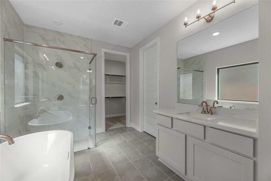 Representative image. Features, selections and colors may vary.