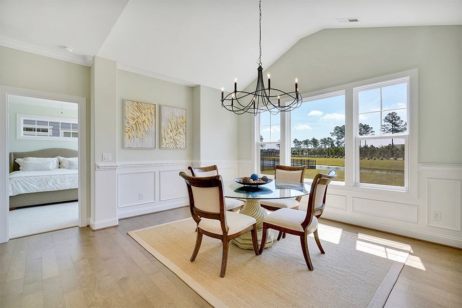 Amelia Bay, Dining Room