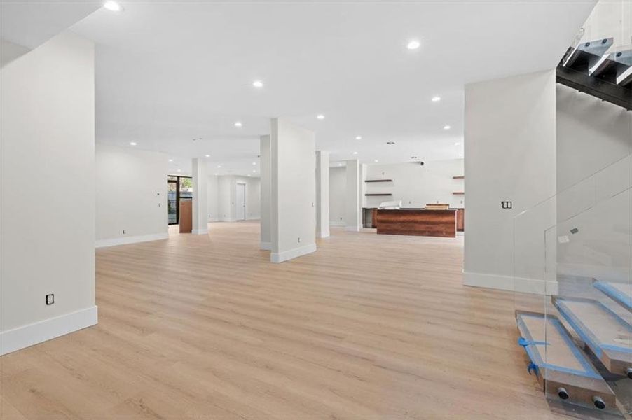 Spacious, unfurnished interior of a new home in , Marietta (Image 49).