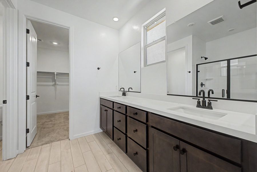 Furnished interior view inside a new home in Frontera, Surprise (Image 5).